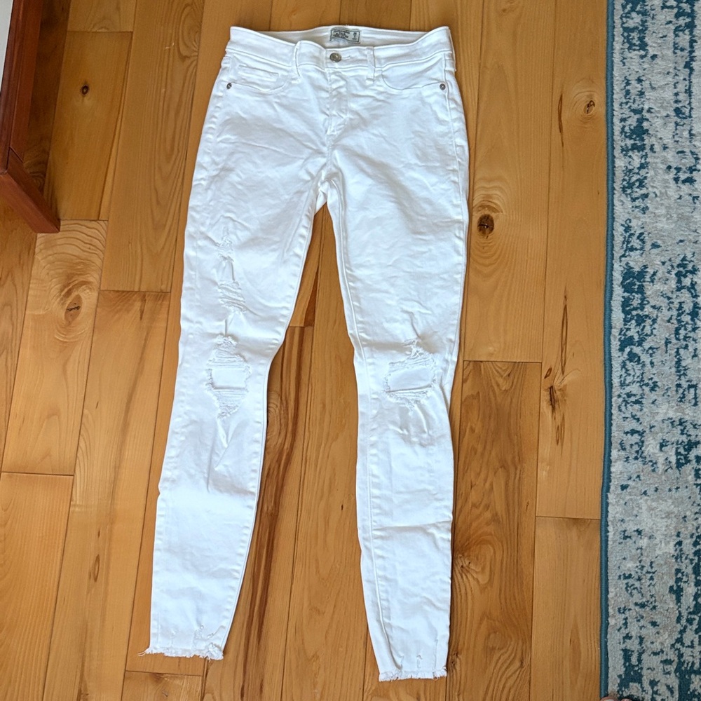 Abercrombie & Fitch White Skinny Jeans